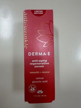 NEW IN BOX: DERM•E anti-aging regenerative serum